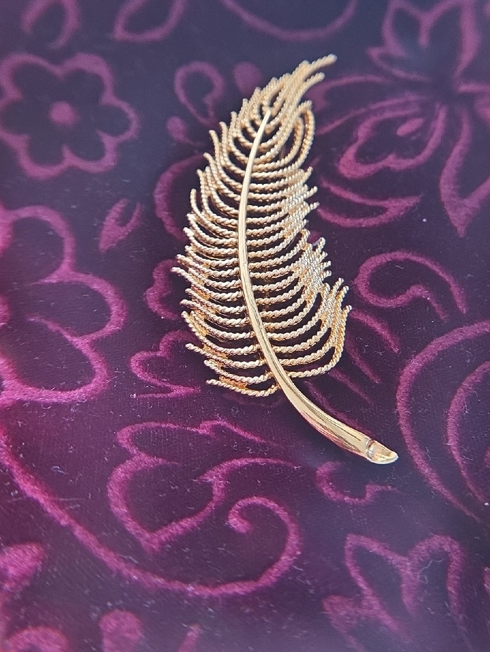 Monet Gold Vintage Feather Woman's Brooch